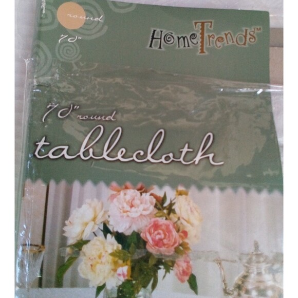 Home Trends Table Cloth 70” Versaillas Damask White - Picture 2 of 4